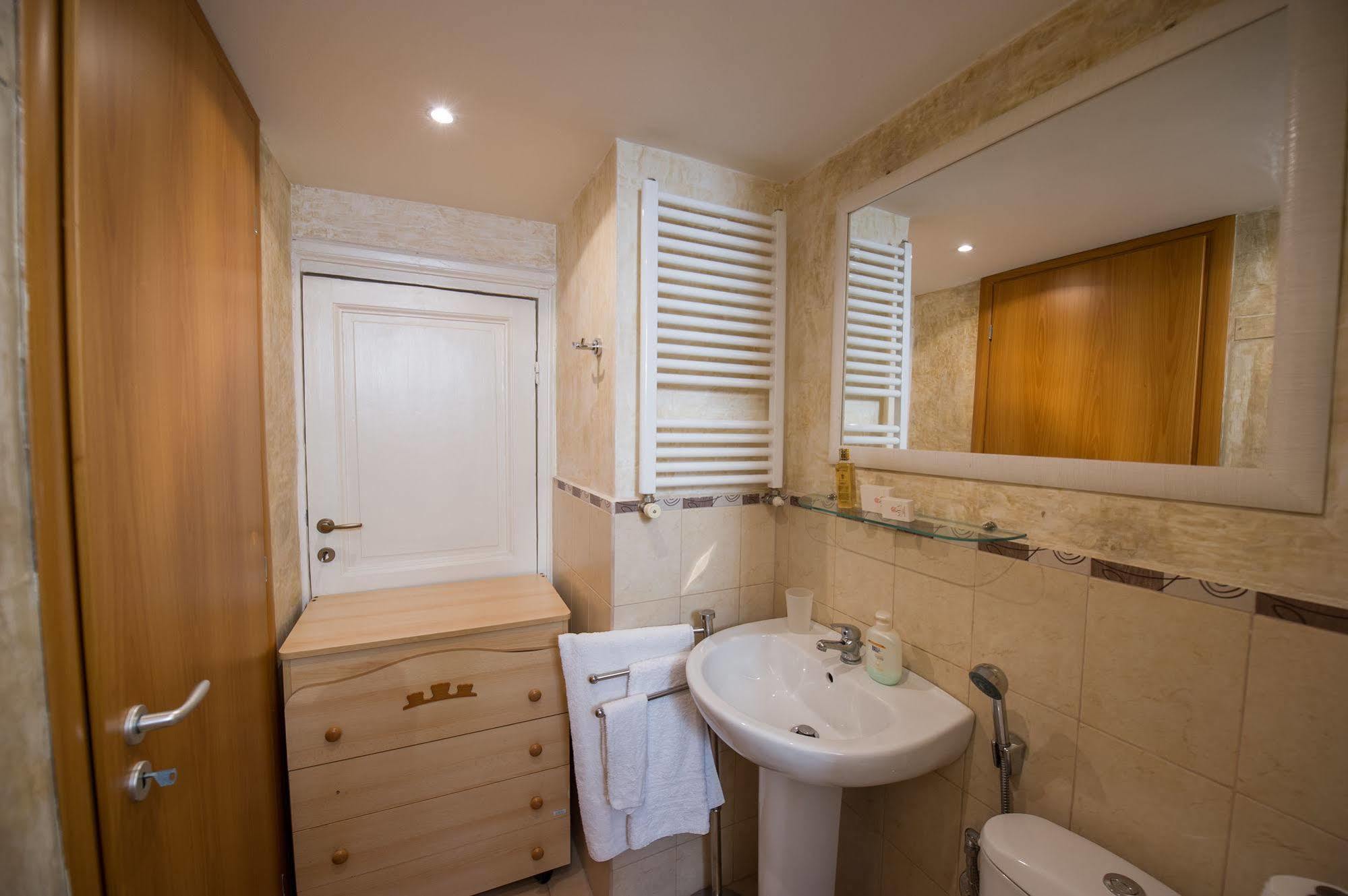 Art Domus Reale Bed & Breakfast Roma Eksteriør bilde